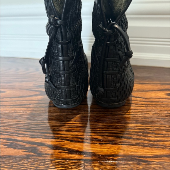 Authentic Chanel black ankle boots. Size 38 - Picture 7 of 7